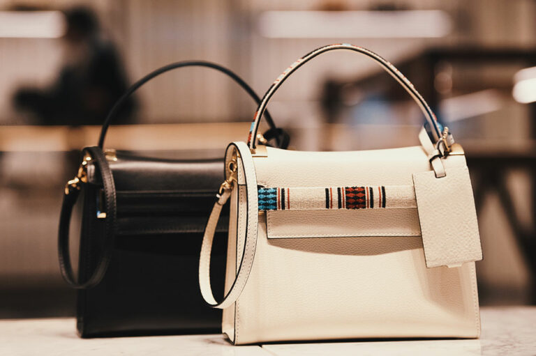 5 places to shop for irresistible Black Friday handbag deals